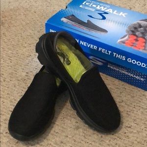 Sketchers GoWalk men’s shoes